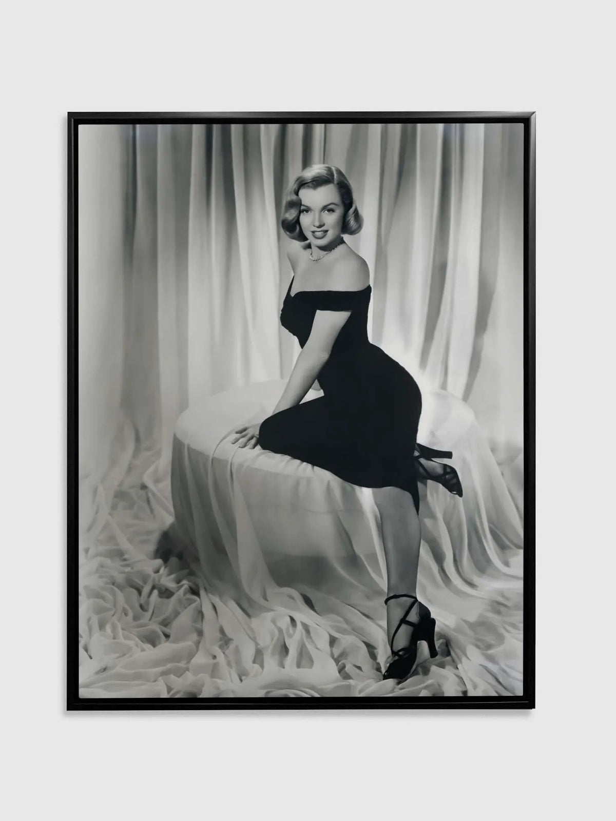 Wall Art-Marilyn in the room- Canvas Print by Gtaart.ca