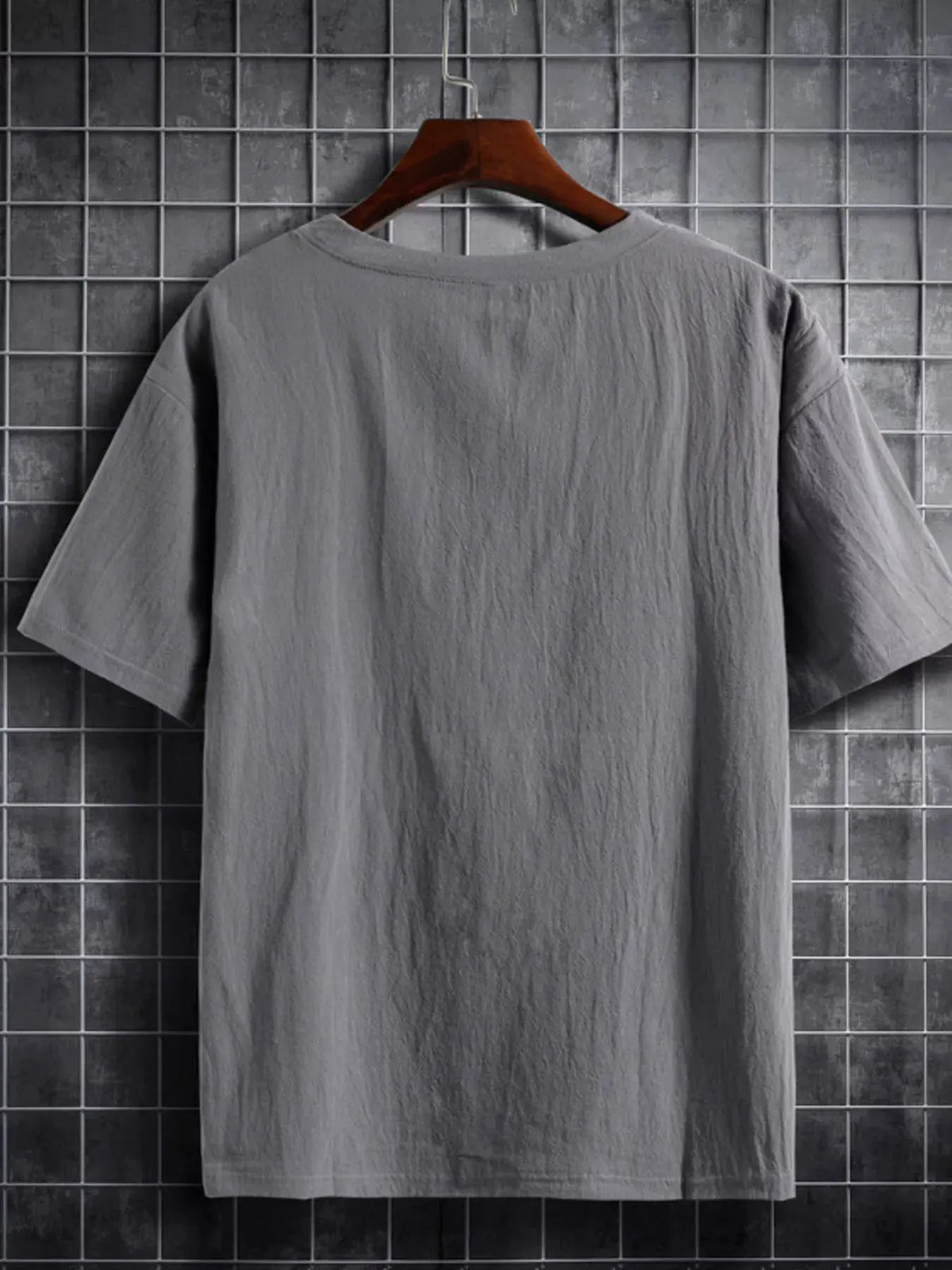 Men's Plus Size Solid Color Short Sleeve T-Shirt by Trendsi