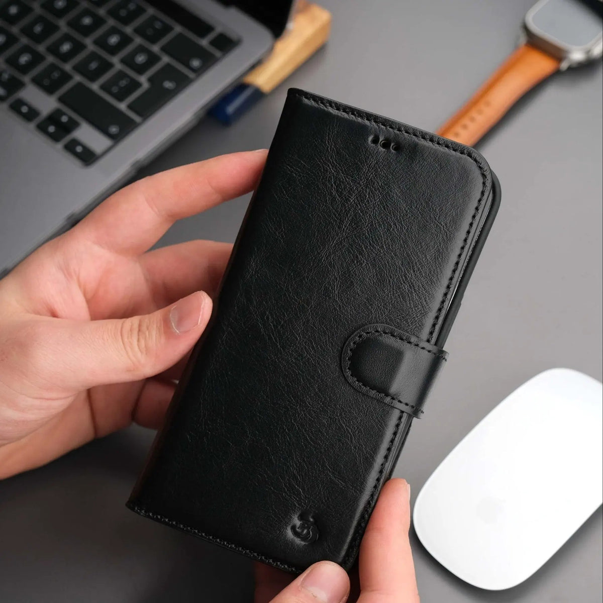 Casper Leather iPhone 14 Wallet Case | MagSafe by TORONATA