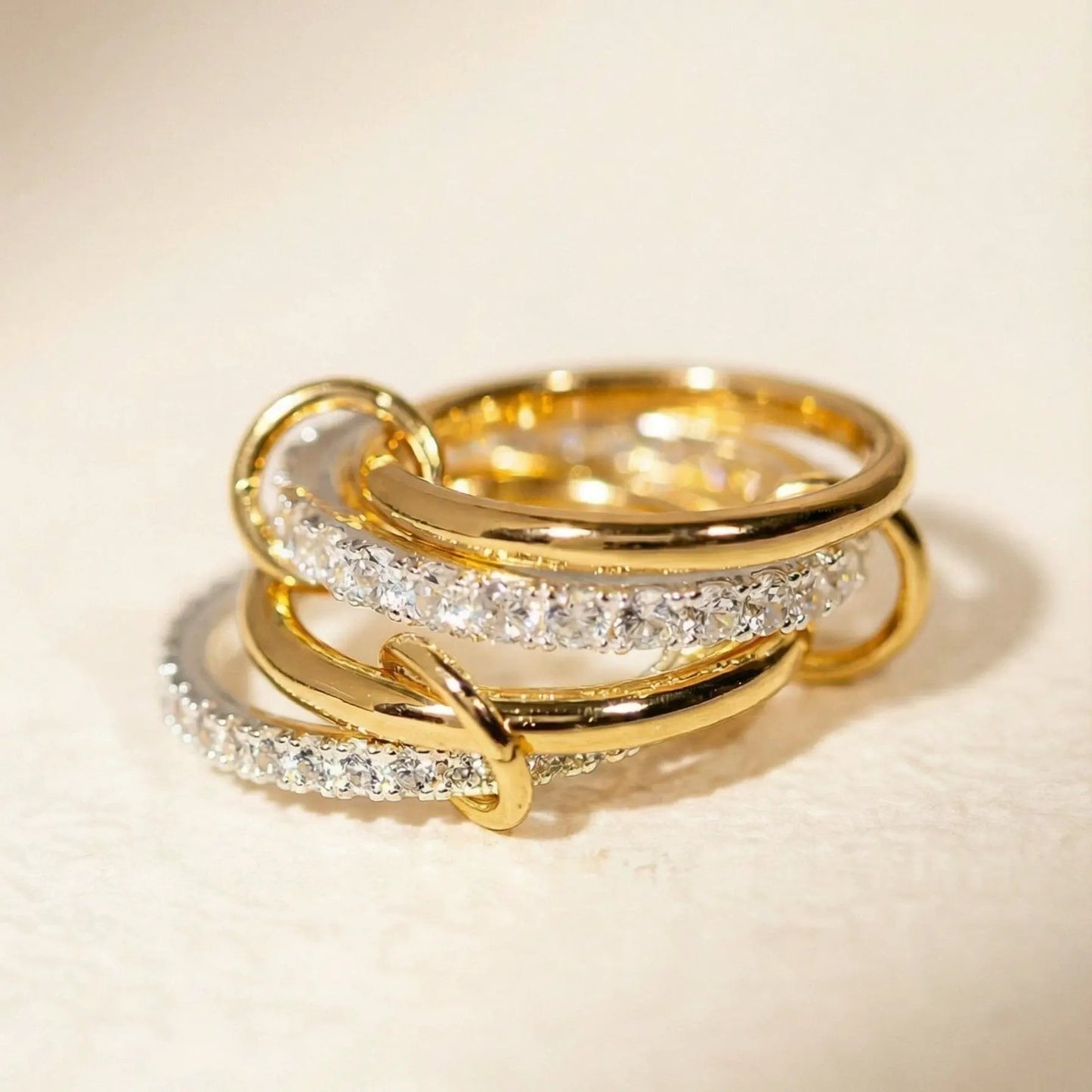 Holly - Interlocking Crystal Ring by LA MODA ME