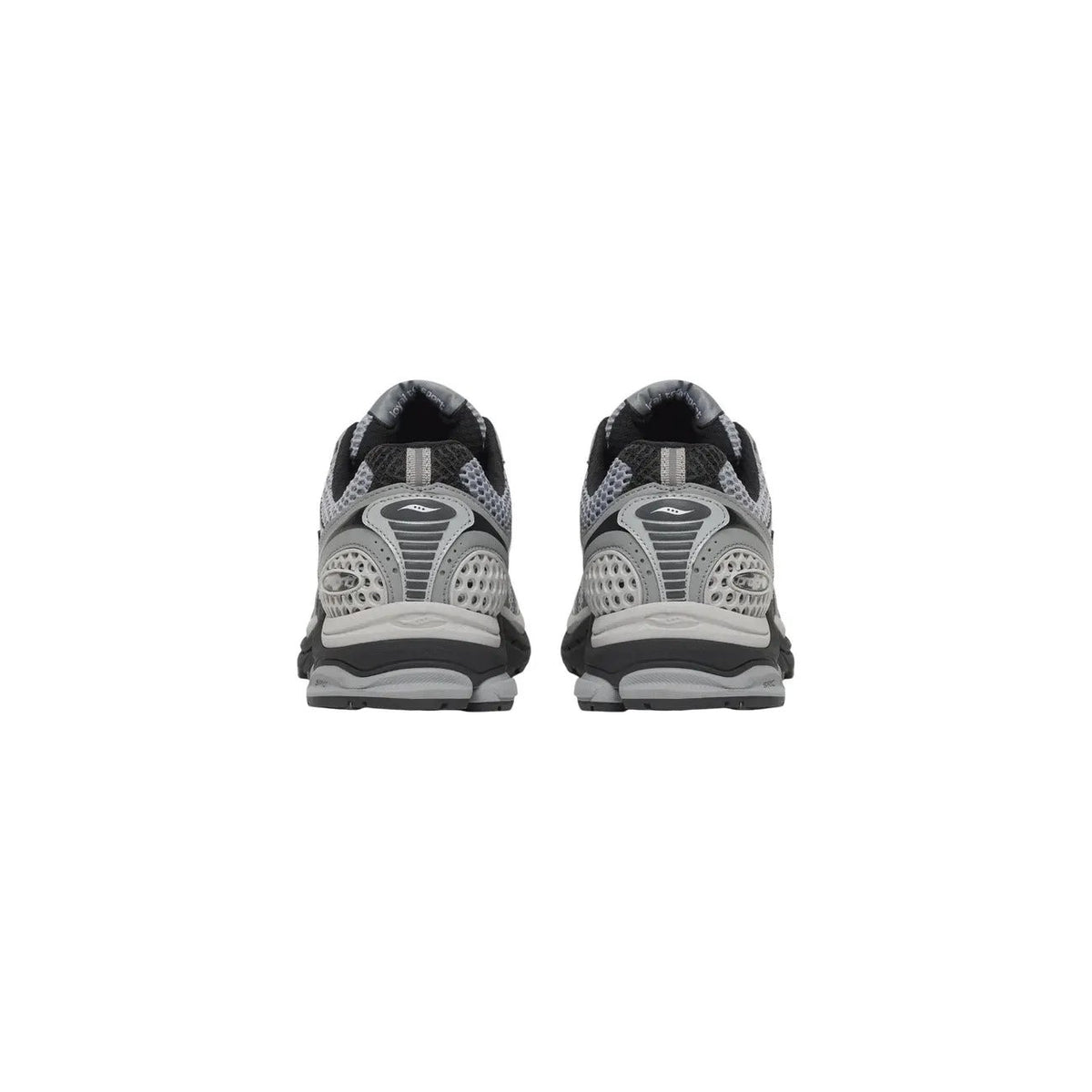Saucony Men's ProGrid Triumph Grey Sneakers