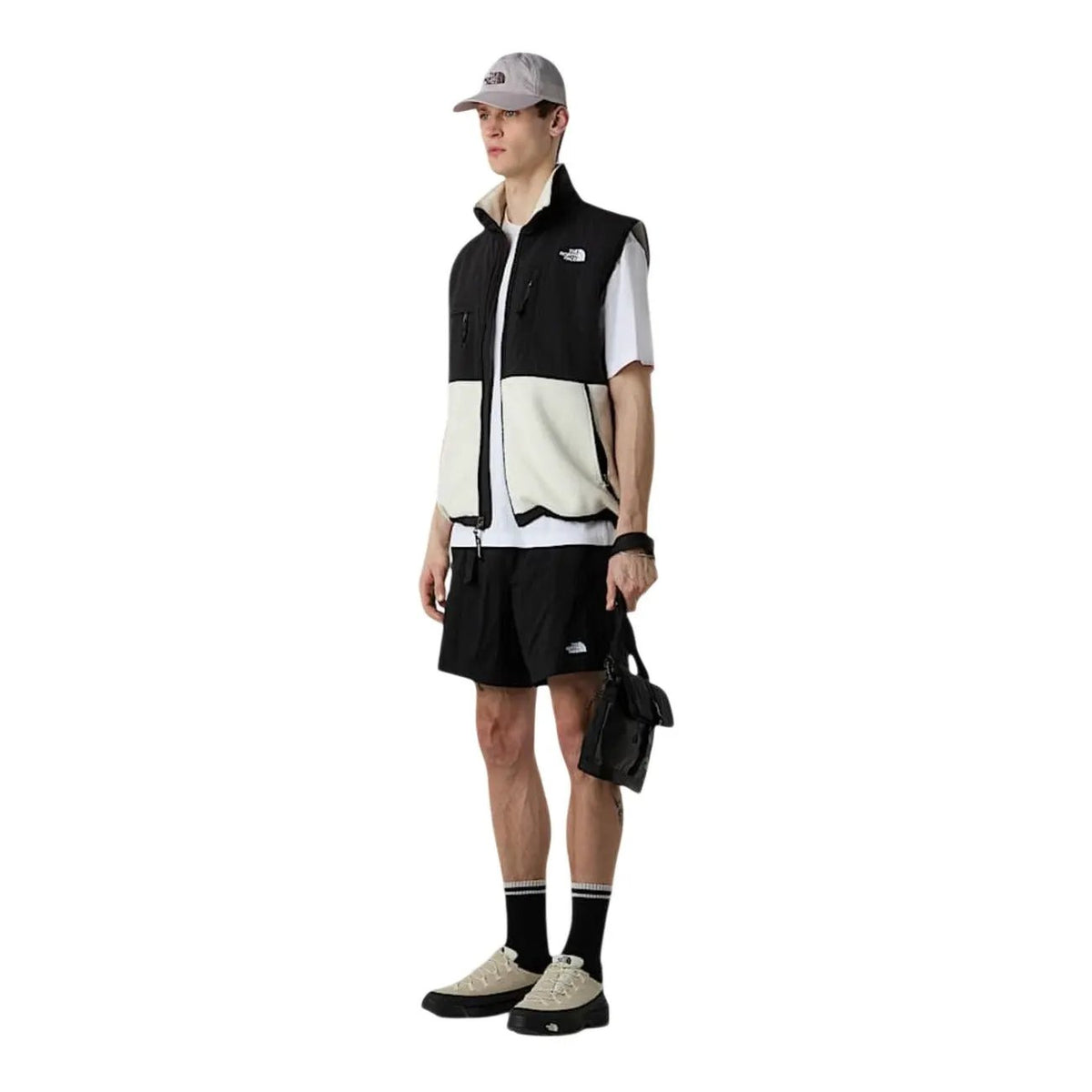 The North Face Men's Black Shorts NF0A8BHV