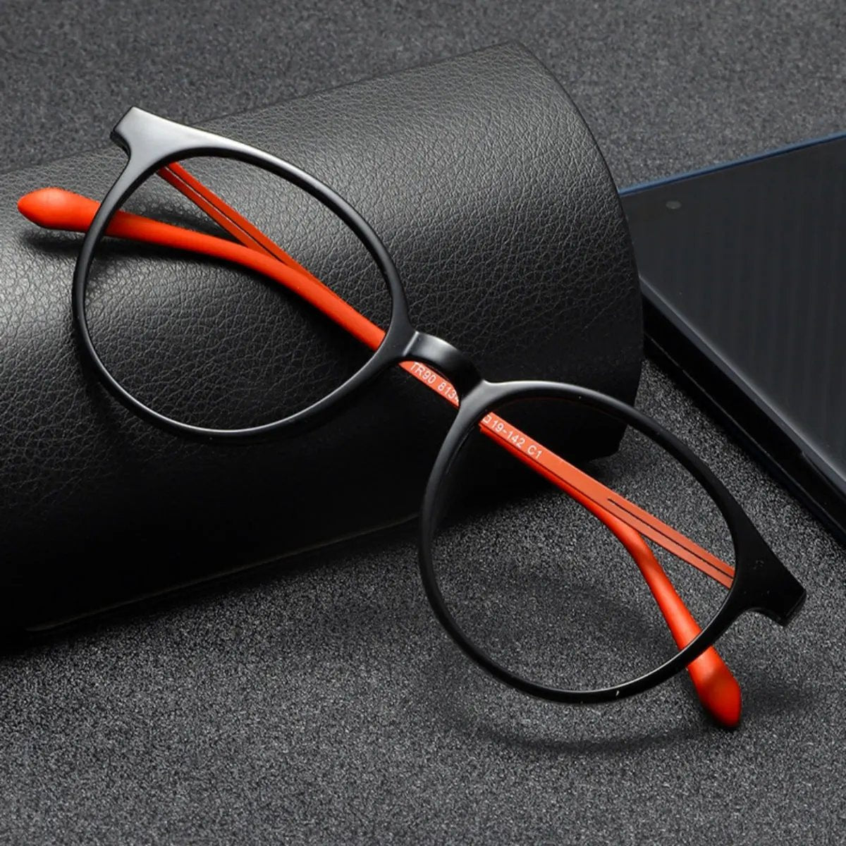 Women's lightweight round frame styling glasses