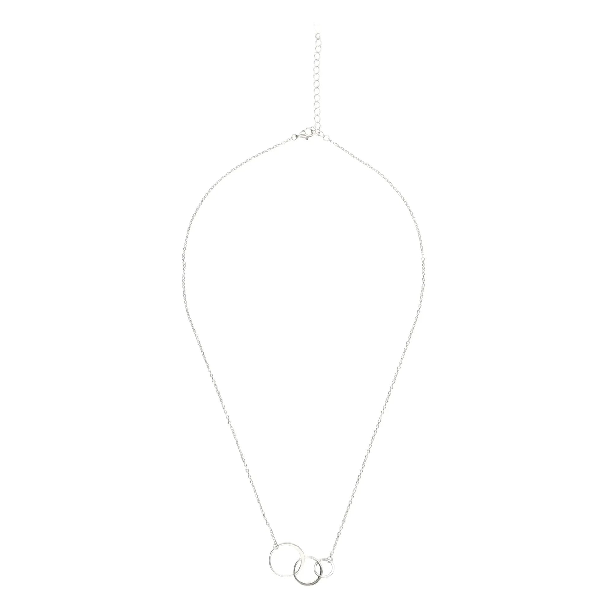 Three Circle Pendant Necklace - Interlocking necklace by Nichestar
