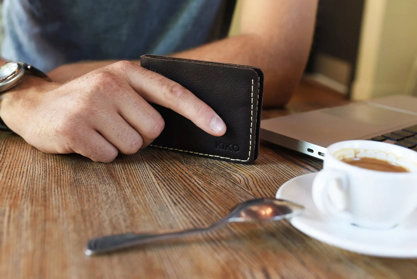 Wave Bifold by Kiko