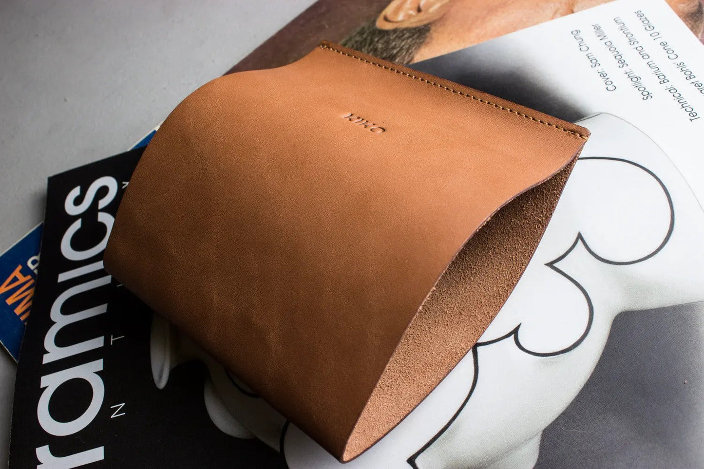 Newspaper/Magazine Holder by Kiko