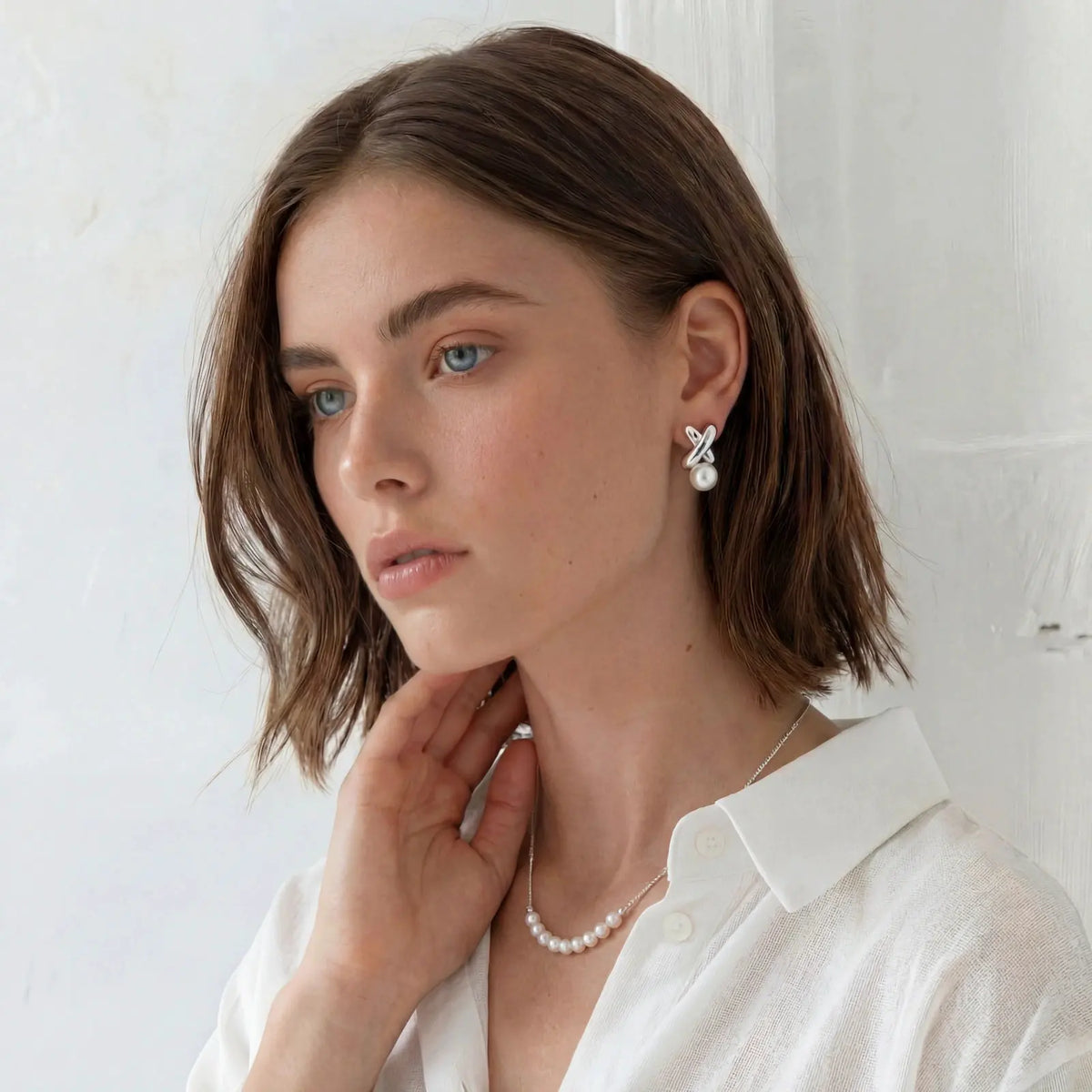 Luna Pearl Arc Necklace | Equanimity Essence by Equanimity Essence.