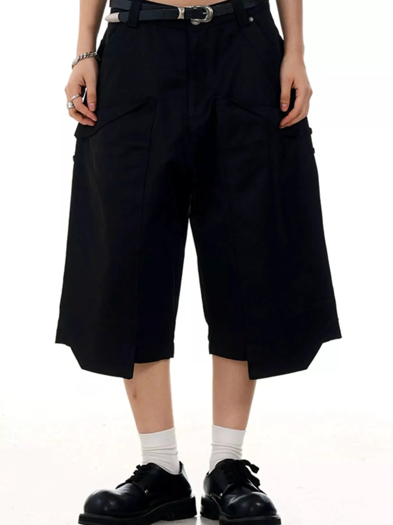 Men's Wide-Leg Cargo Capris by Trendsi