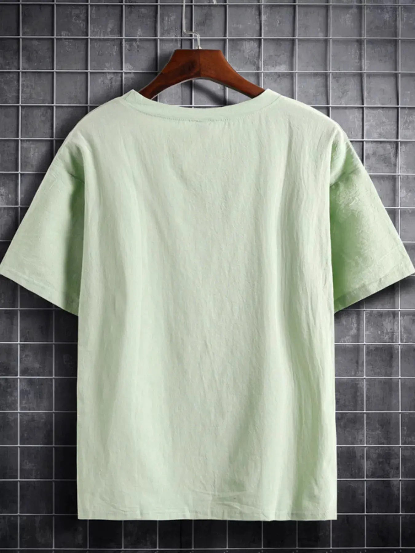 Men's Plus Size Solid Color Short Sleeve T-Shirt by Trendsi