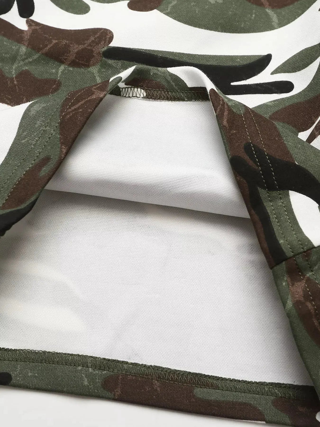 Men's Camouflage Print Capris by Trendsi