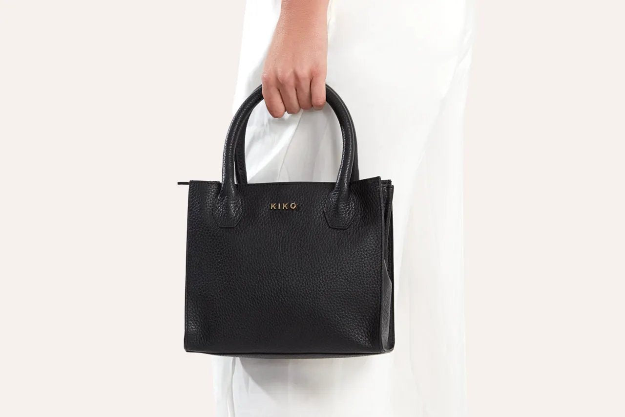 Simplistic Crossbody by Kiko