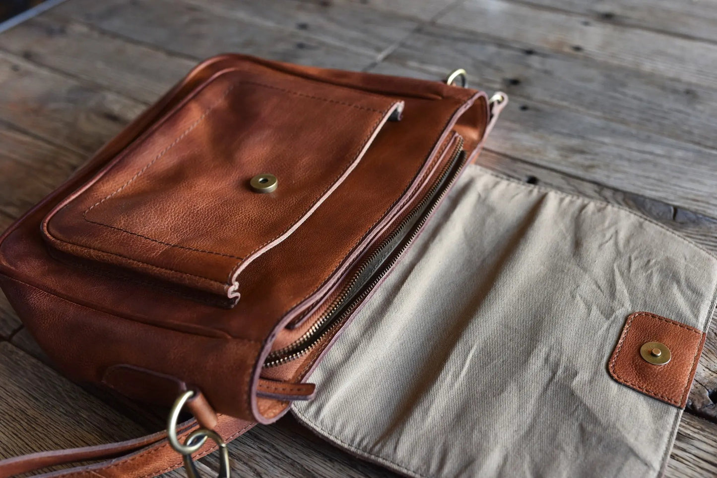 Journey Crossbody by Kiko Leather