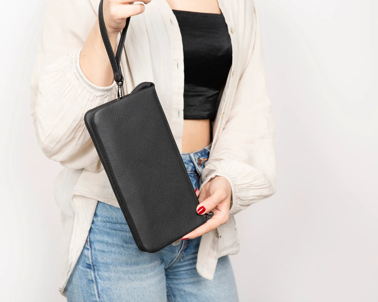 Majeste Leather Clutch Bag by TORONATA