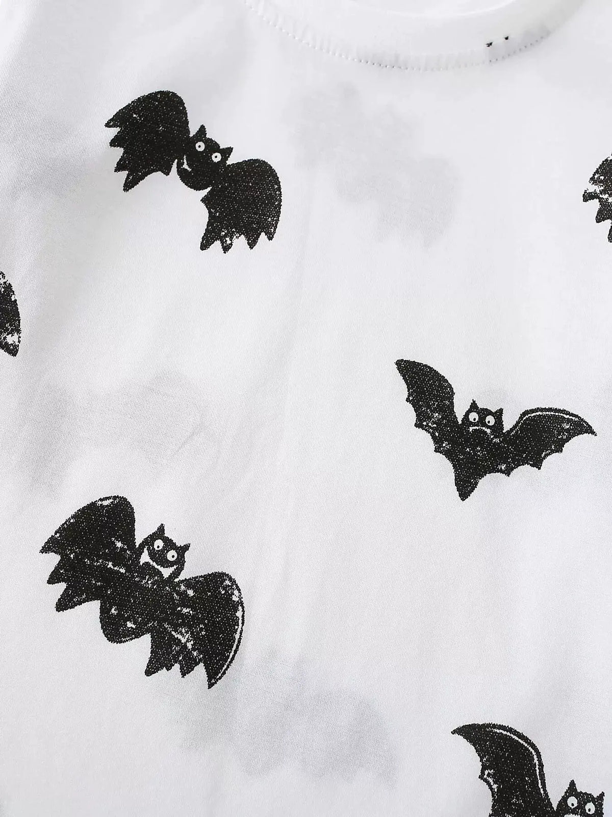 Children's Halloween Bat Print Long Sleeve T-Shirt by Trendsi