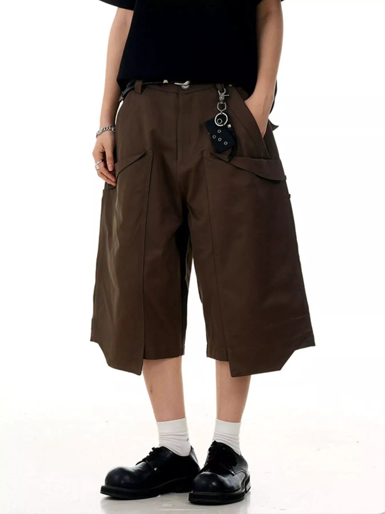 Men's Wide-Leg Cargo Capris by Trendsi