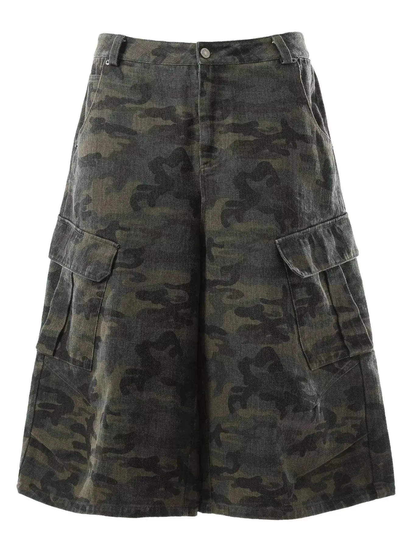 Men's Camouflage Cargo Capris by Trendsi