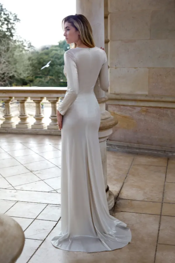 The Viena Dress in Spanish Atelier Craftsmanship by Ceylan Bcn