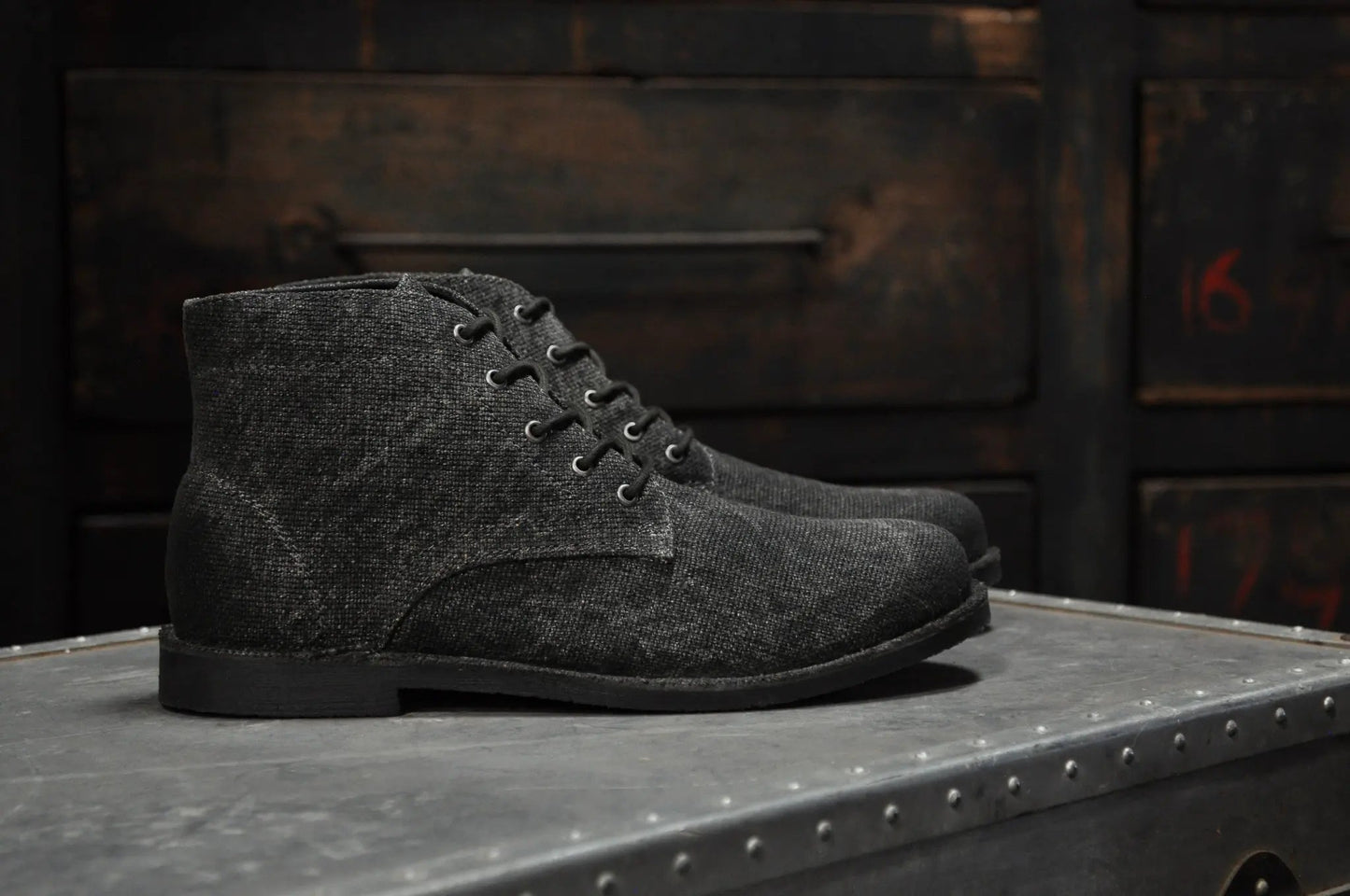 The Grover-Vegan | Charcoal by Hound &amp; Hammer