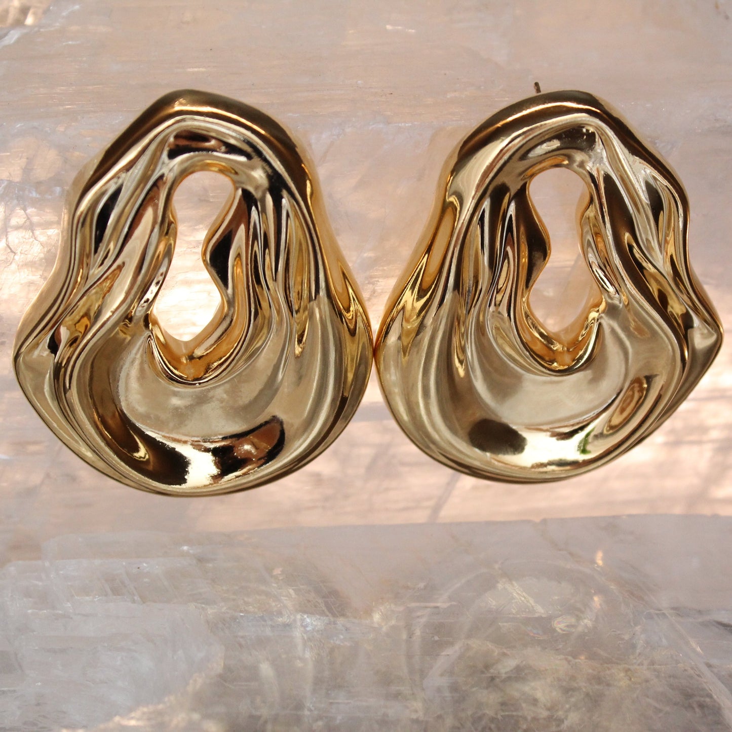 Clarice Maxi Abstract Oval Earrings-3