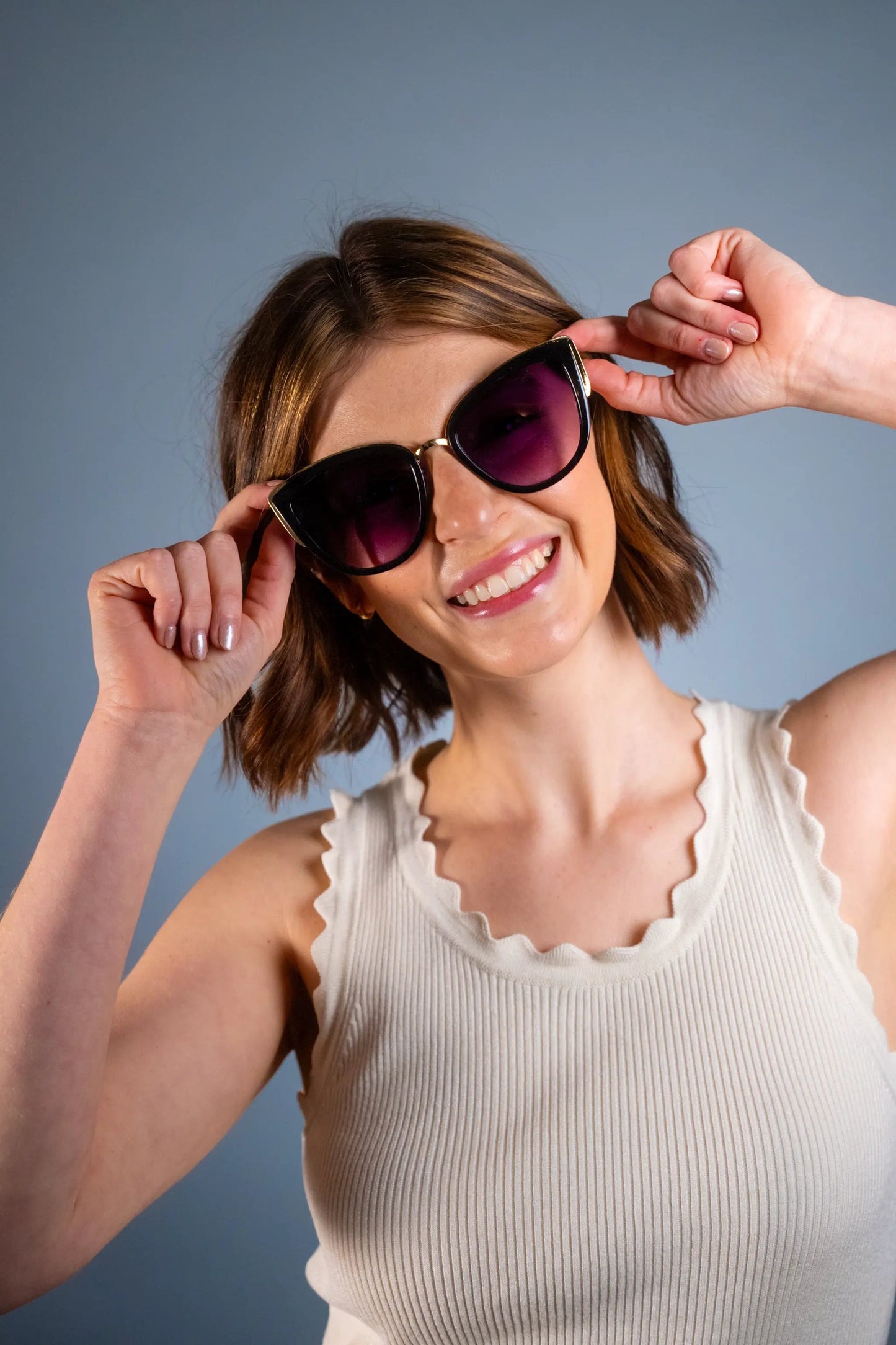 LADYBOSS SUNGLASSES - CONTOURS by LADYBOSS GLASSES™