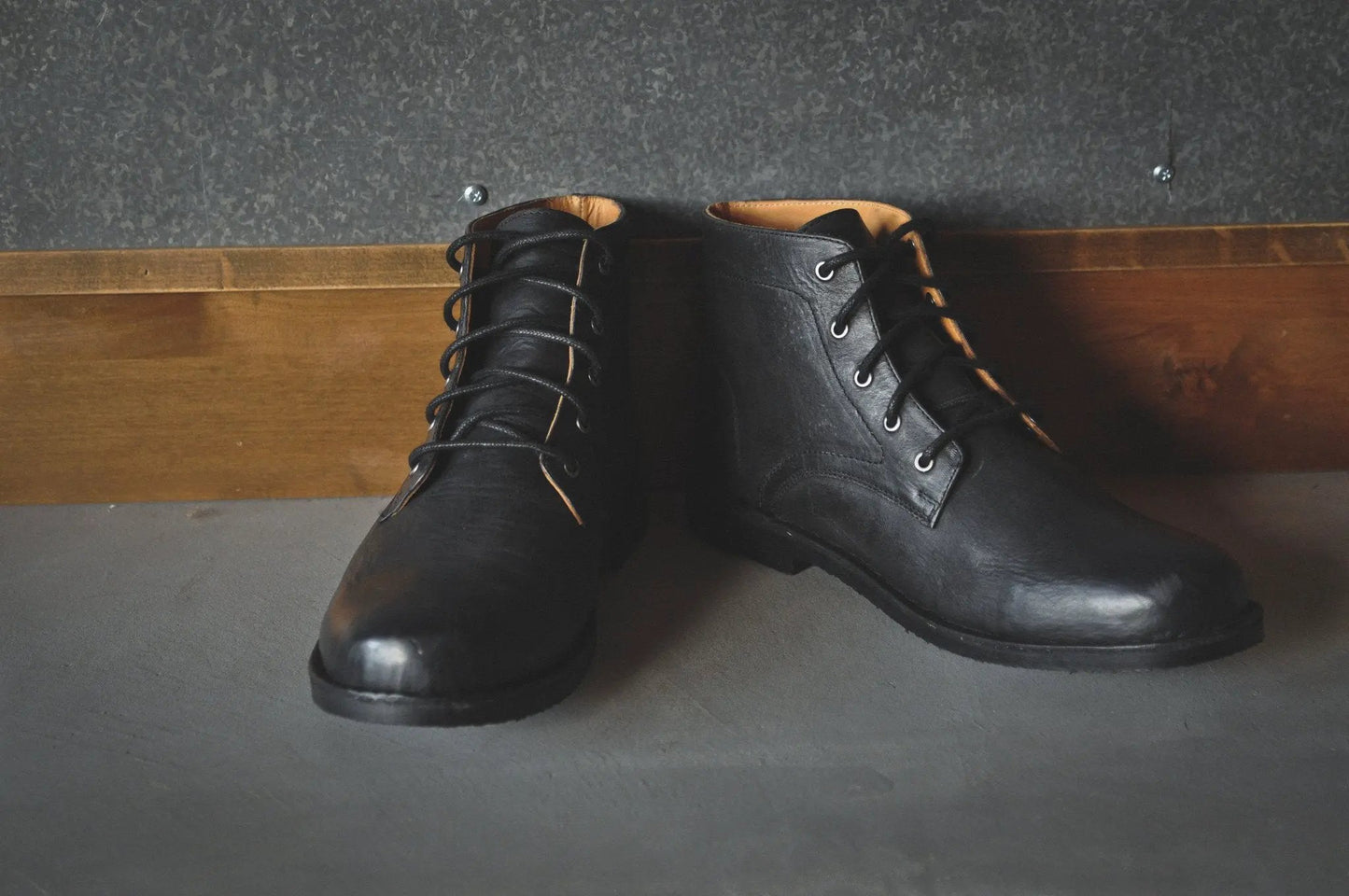 The Grover | Black Leather by Hound &amp; Hammer