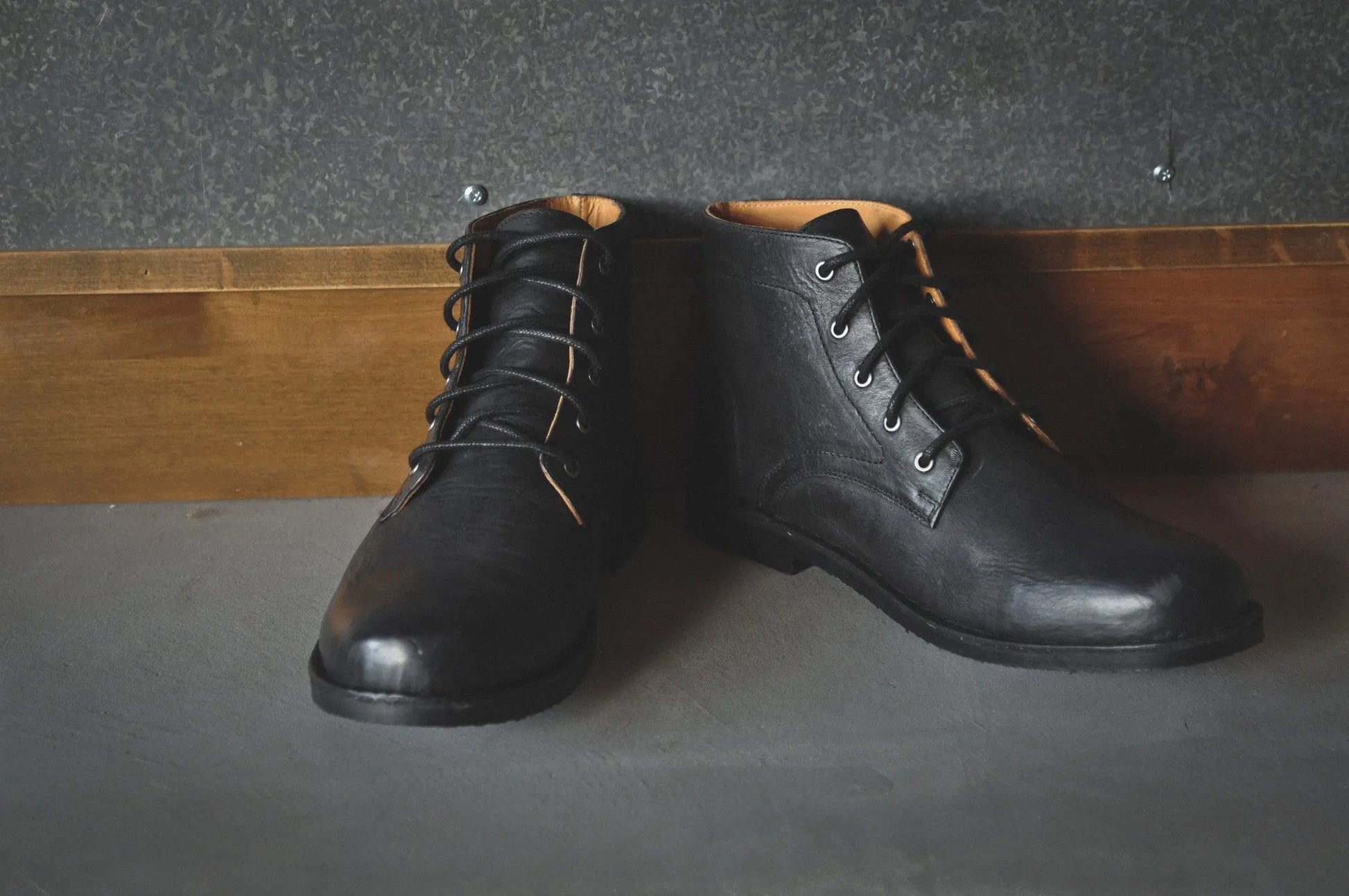 The Grover | Black Leather by Hound &amp; Hammer