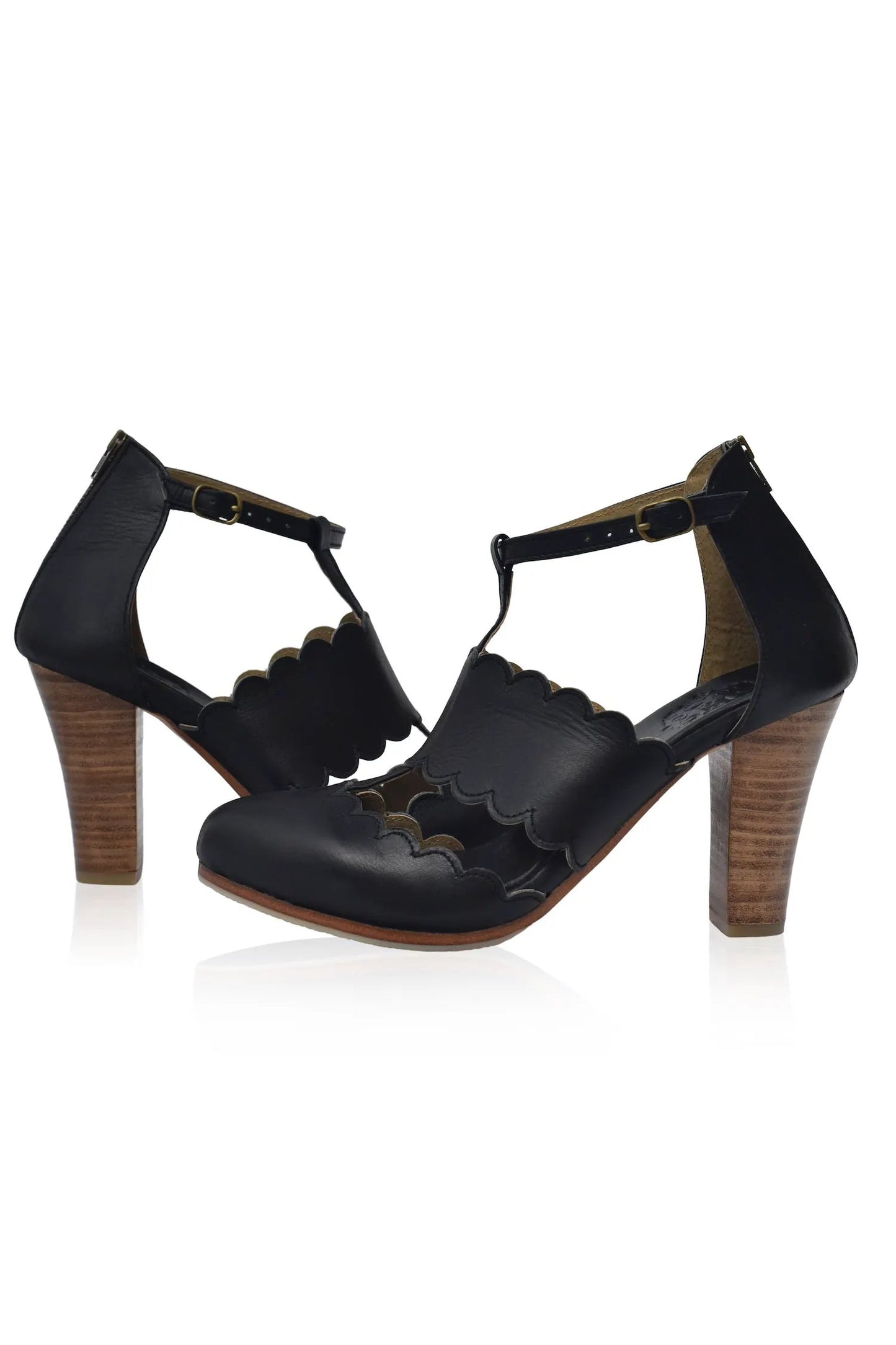 Incognito Leather Heels (Sz. 5) by ELF