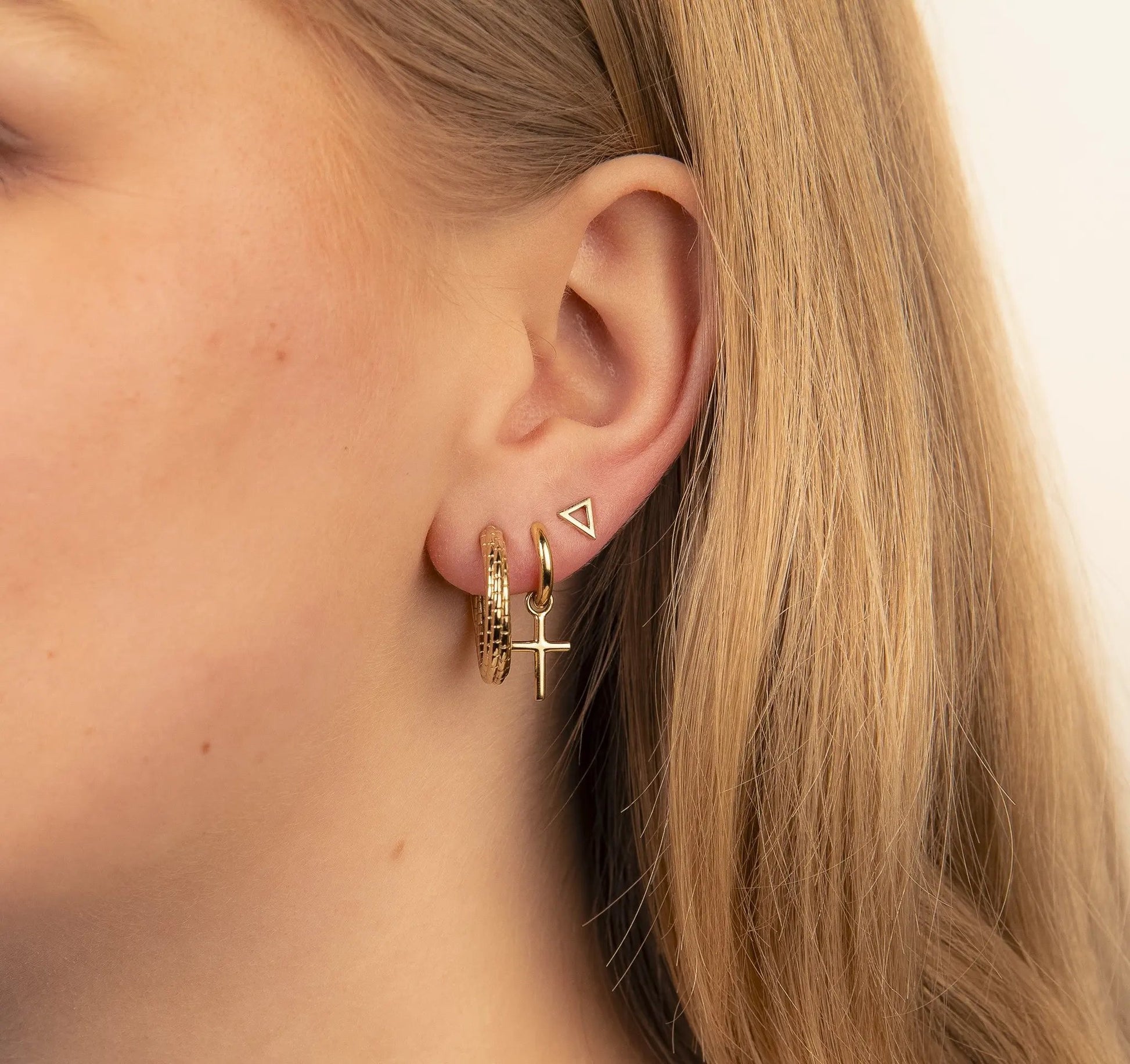 Jwls4u Goldtone Hoop Earrings For Women With Chic Profile Motif 925 Silver by Jwls4u