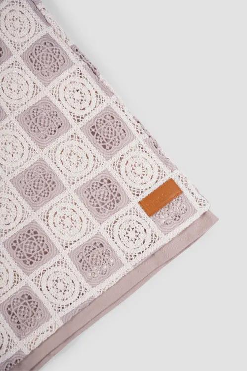 Flower Pattern Crochet Shorts by Hideout