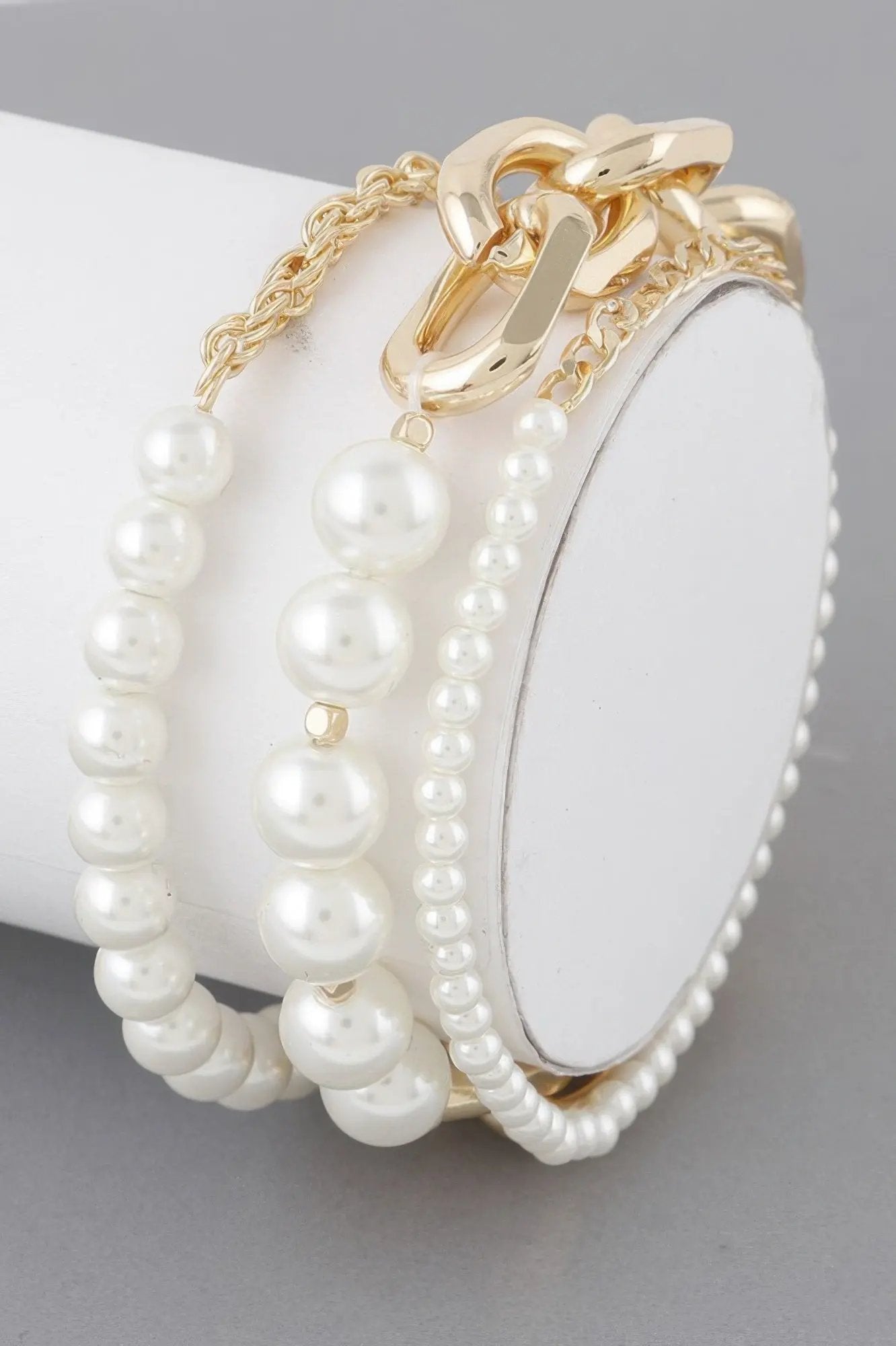 GRAMERCY Multi Pearl Chain Bracelet - New Collection PARIS LE MARAIS - BYMANYC ® New York by BYMANYC ® New York