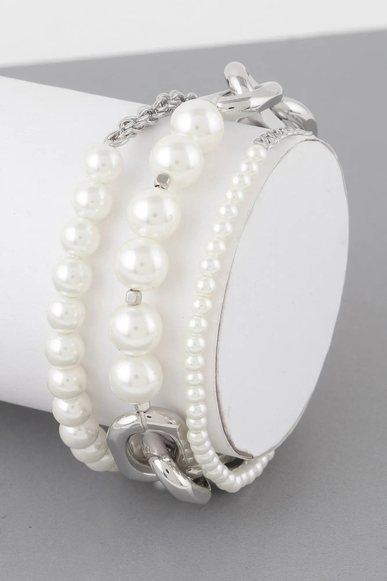 GRAMERCY Multi Pearl Chain Bracelet - New Collection PARIS LE MARAIS - BYMANYC ® New York by BYMANYC ® New York