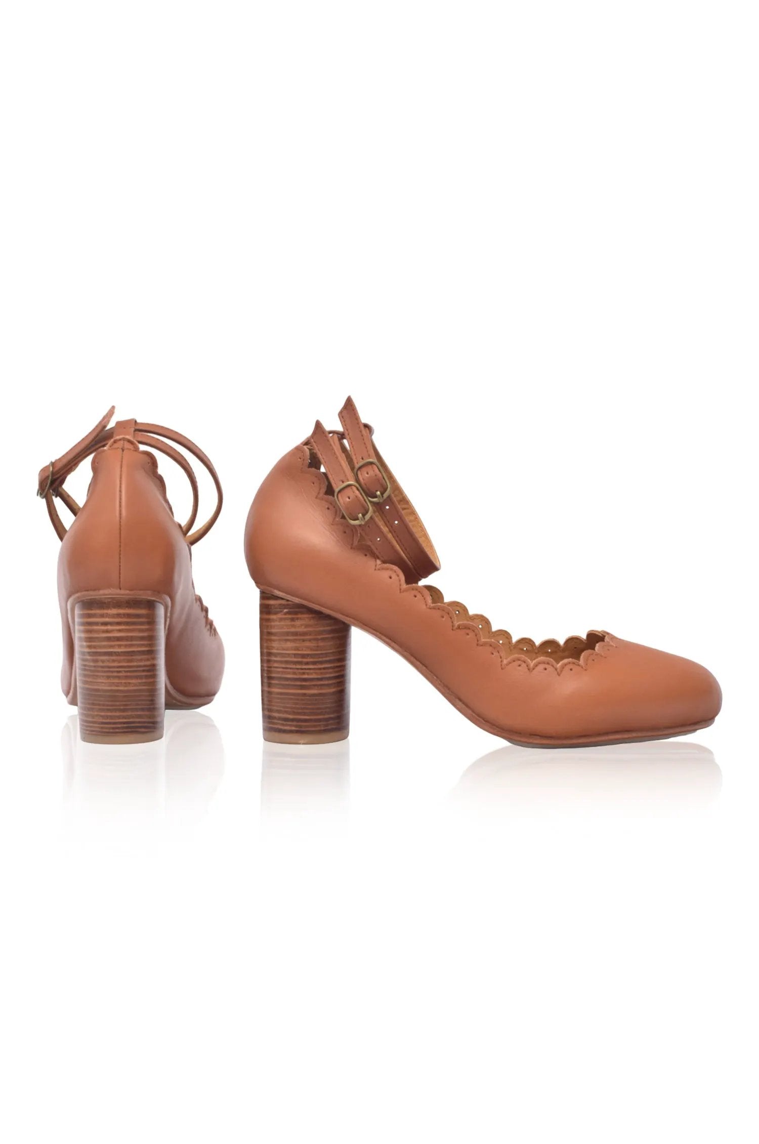 Hermosa Round Heel Leather Pumps by ELF