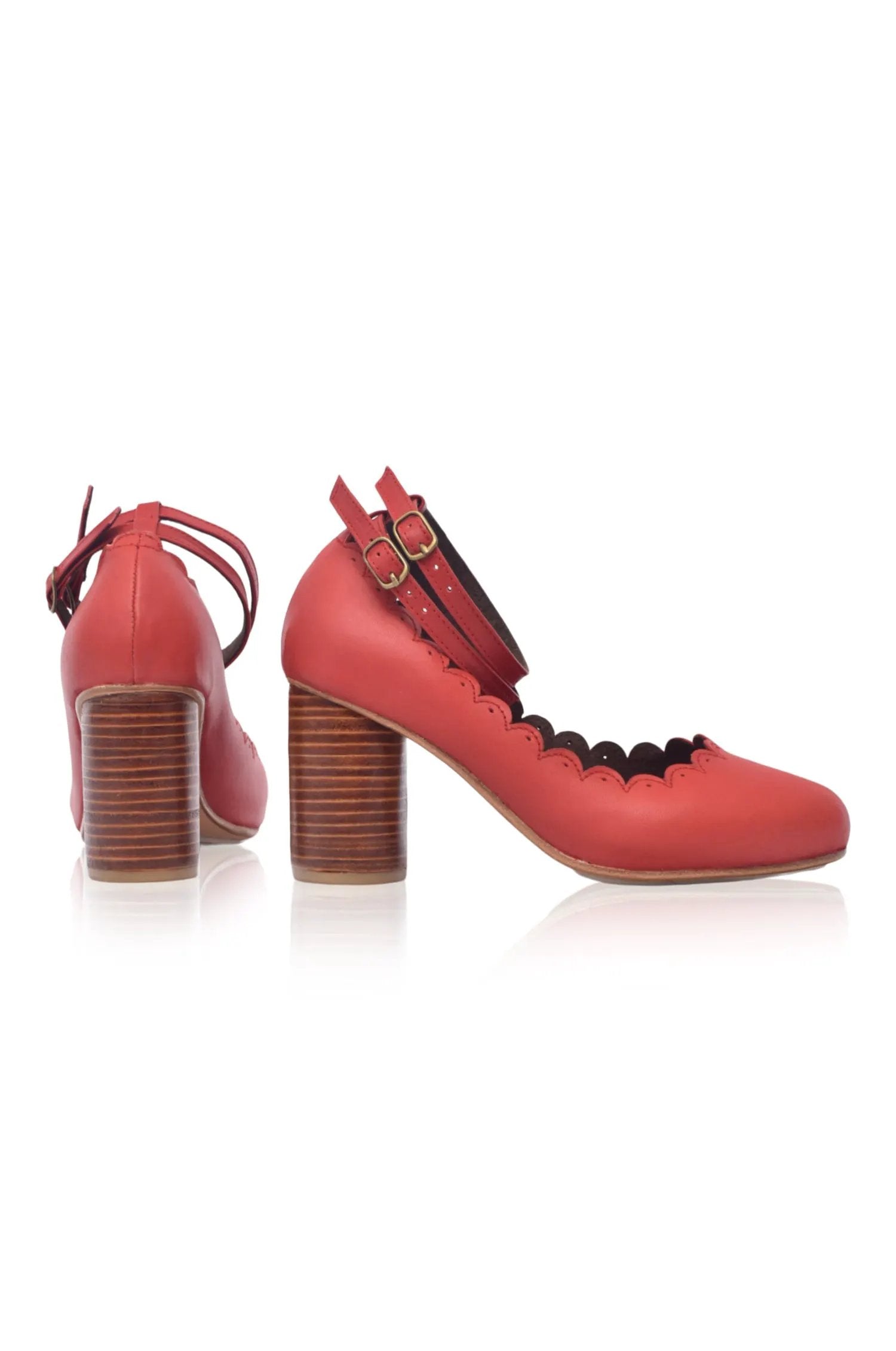 Hermosa Round Heel Leather Pumps by ELF