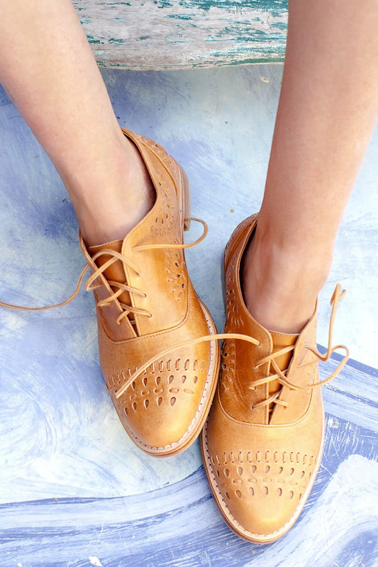 Heartbreak Leather Oxfords (Sz. 5) by ELF