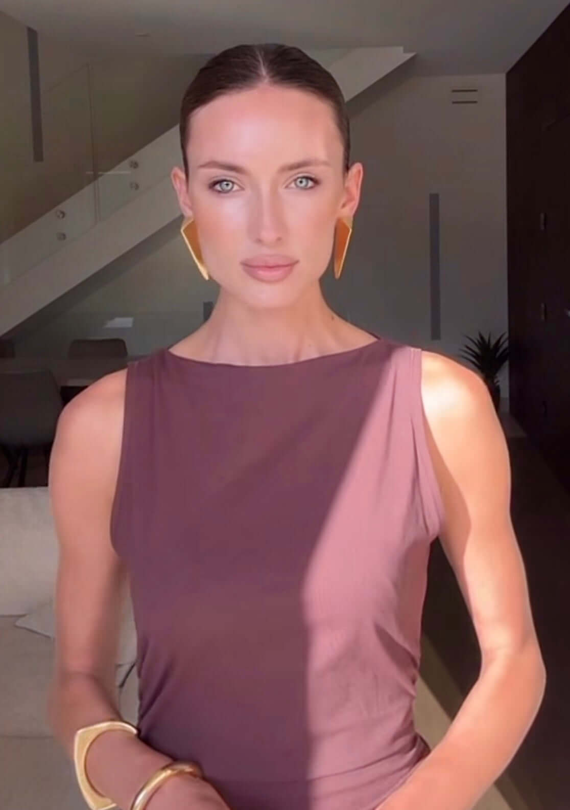 Isadora Sculptural Drop Earrings-2