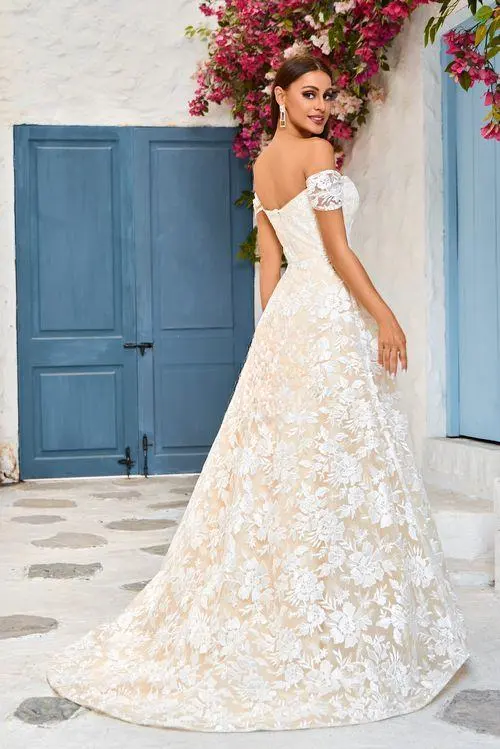 Wedding Gown Sweetheart Neckline Elegant A Line Silhouette Ivory by Tux-USA