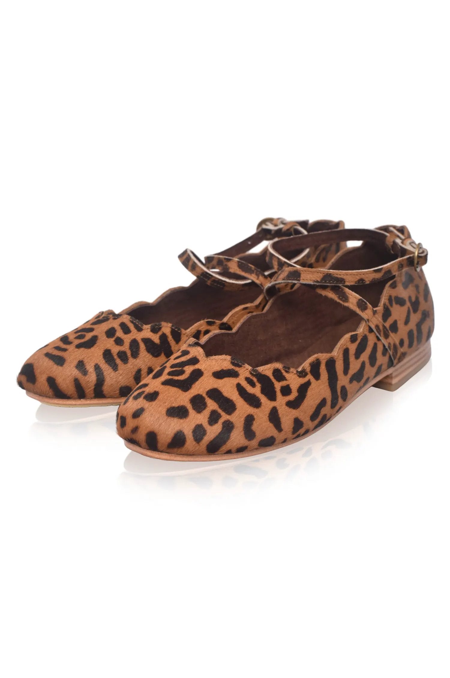Myrelle Criss-Cross Leather Ballet Flats (Sz. 7.5) by ELF
