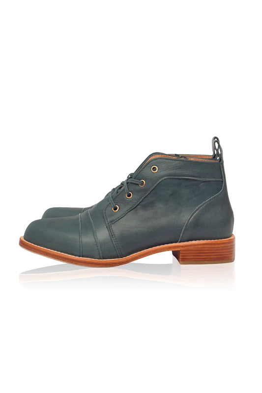 Passage Lace Up Boots (Sz. 12) by ELF