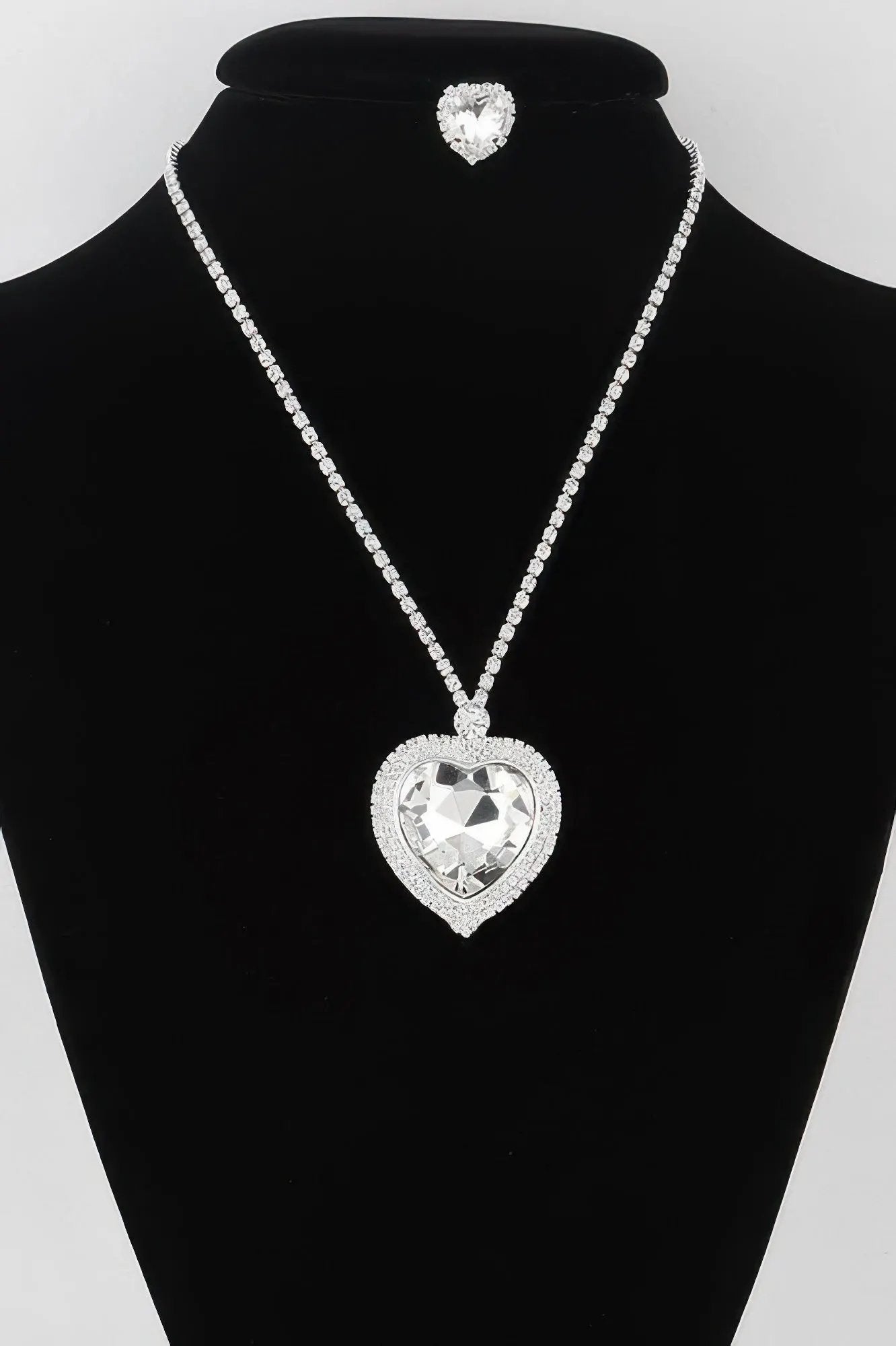 STUYVESANT Jeweled Crystal Heart Necklace: NYFW BYMANYC ® New York by BYMANYC ® New York