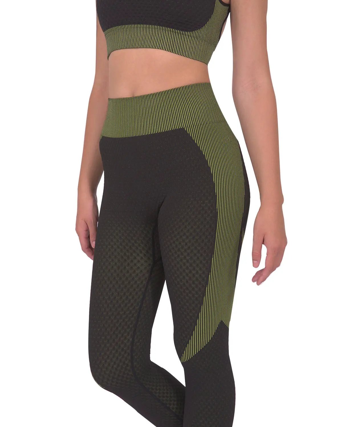 Trois Seamless Legging - Black With Green by Savoy Active