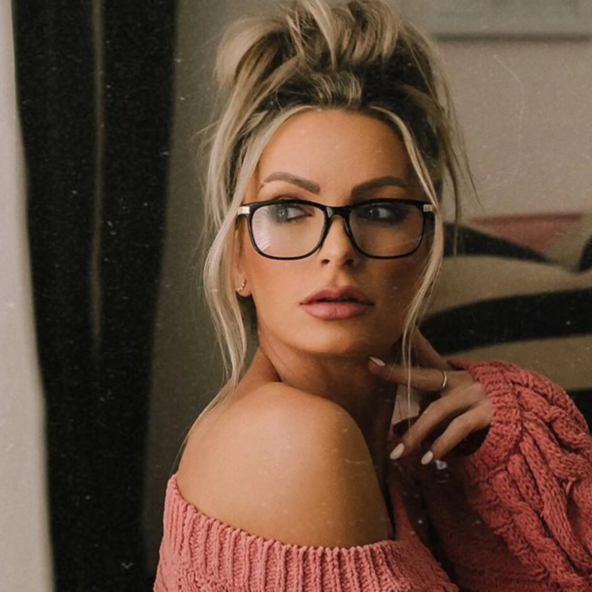 LADYBOSS DIMENSIONS by LADYBOSS GLASSES™