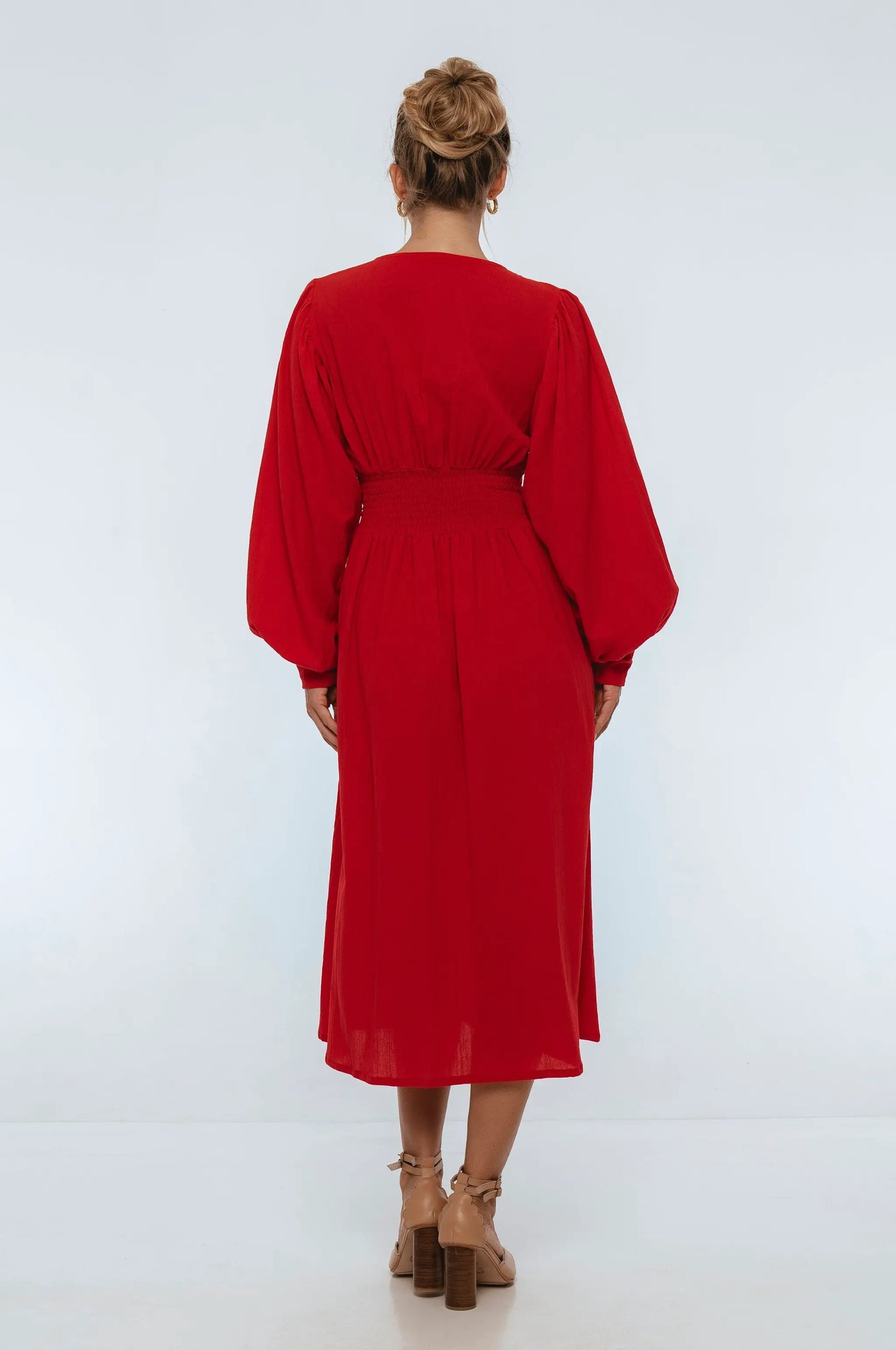 Velvet Sky Long Sleeve Linen Midi Dress by ELF