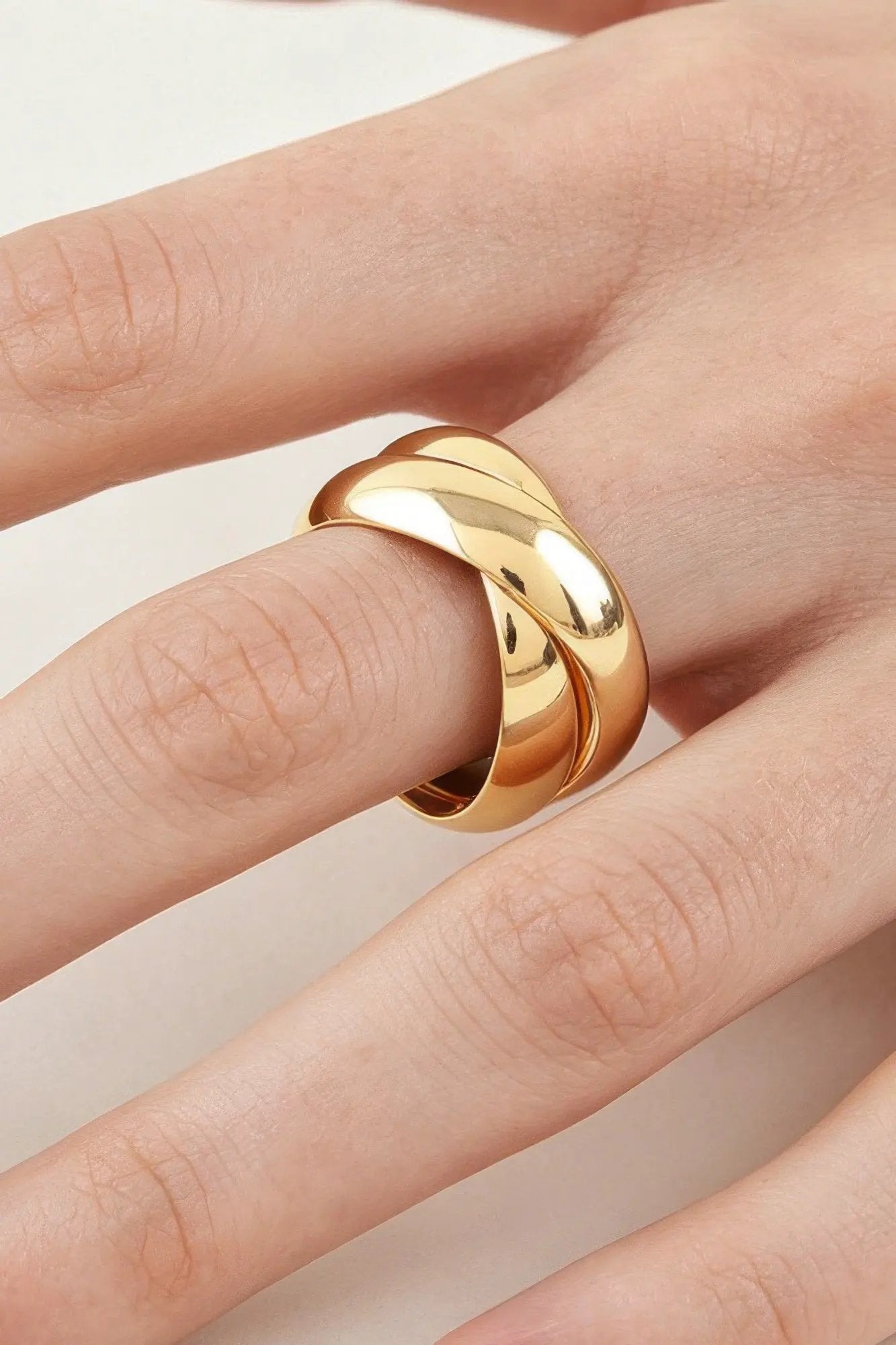 Women's Band Ring Polished Intertwined BYMANYC ® New York SLEEK DUAL CROSSOVER BAND - New Collection by BYMANYC New York