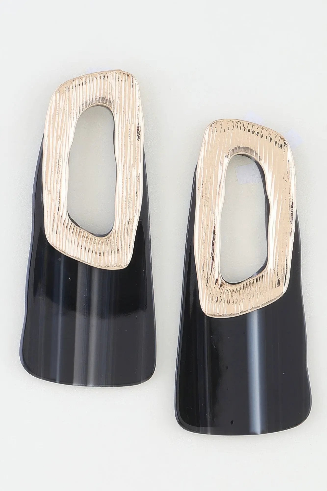 Women's Drop Earrings Modern Retro Streak Fashion BYMANYC ® New York VINTAGE CONTEMPORARY STRIPED STATEMENT DANGLE - New Collection by BYMANYC New York