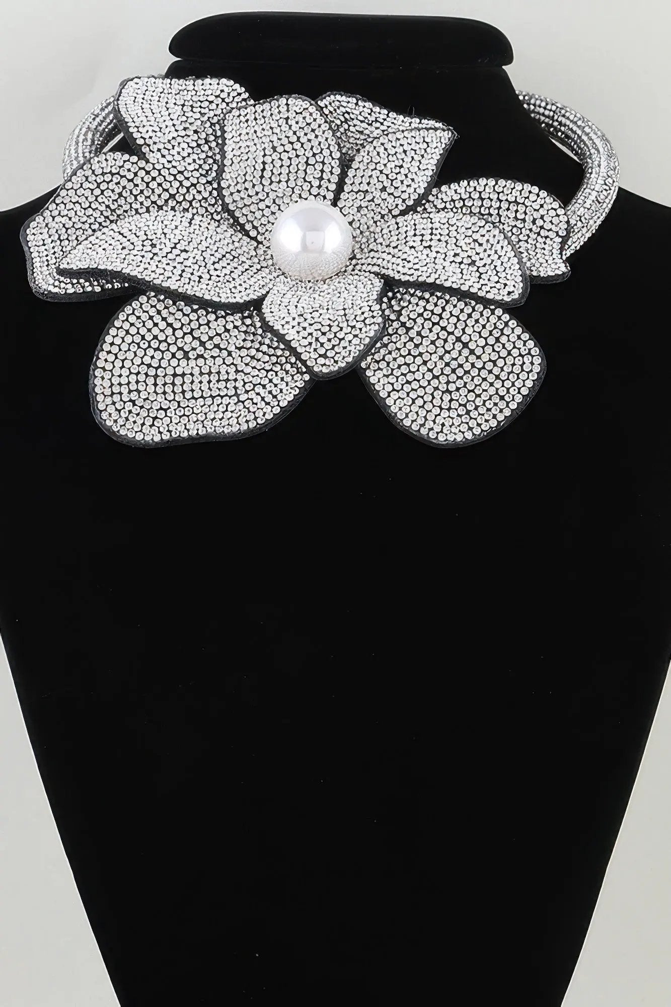 Women's Necklace Choker Floral BYMANYC ® New York SOHO BEJEWELED BLOOM - New Collection by BYMANYC New York