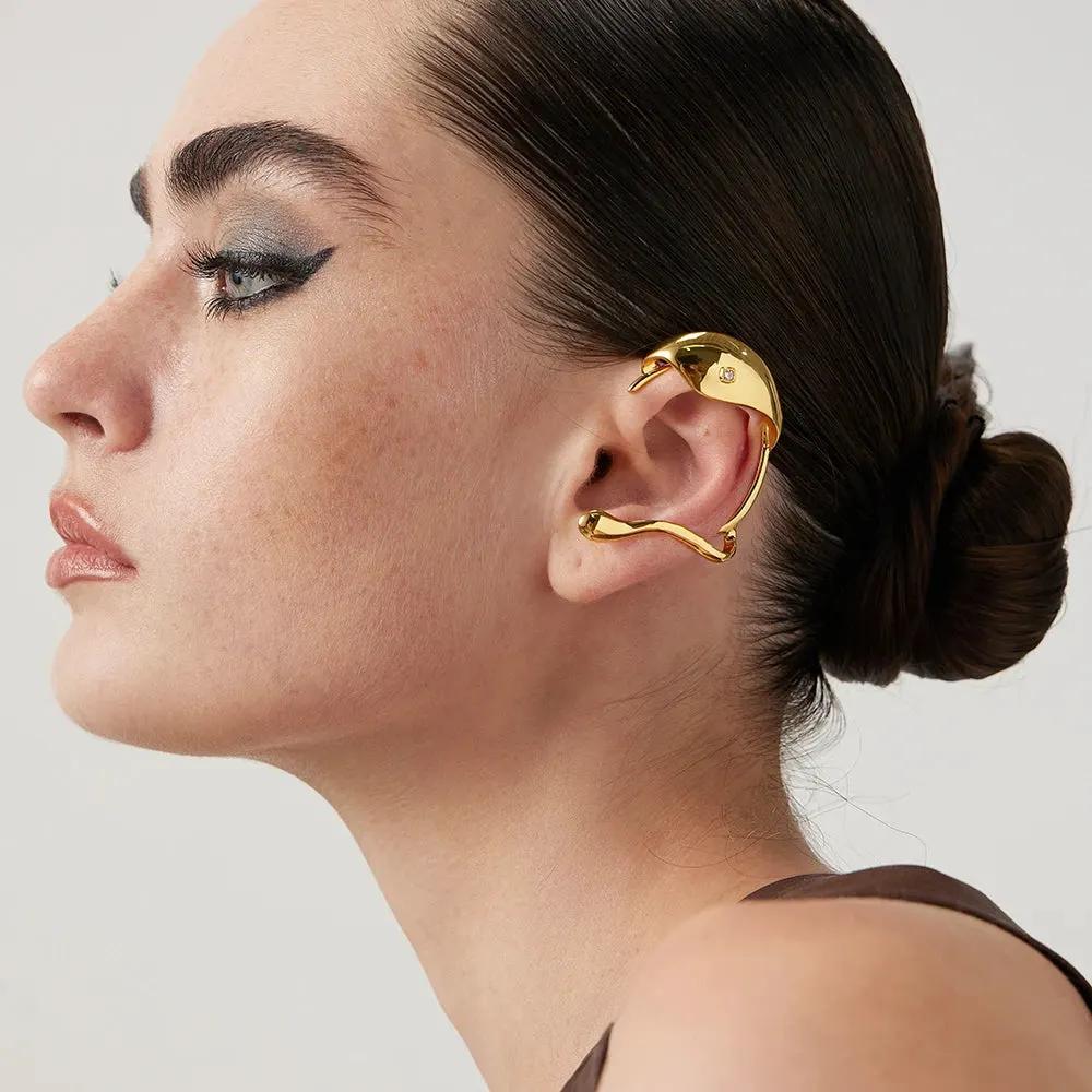WOMEN'S EARRINGS Gold Color FLATIRON - BYMANYC ® New York by BYMANYC ® New York