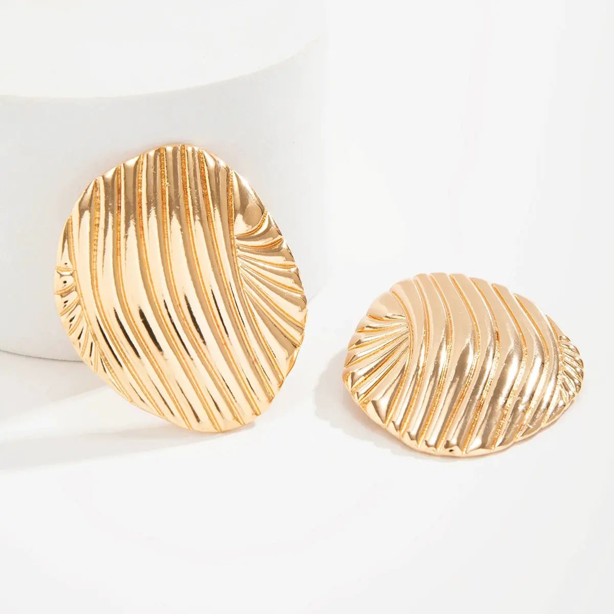 WOMEN'S EARRINGS Gold Color MADISON - BYMANYC ® New York by BYMANYC ® New York