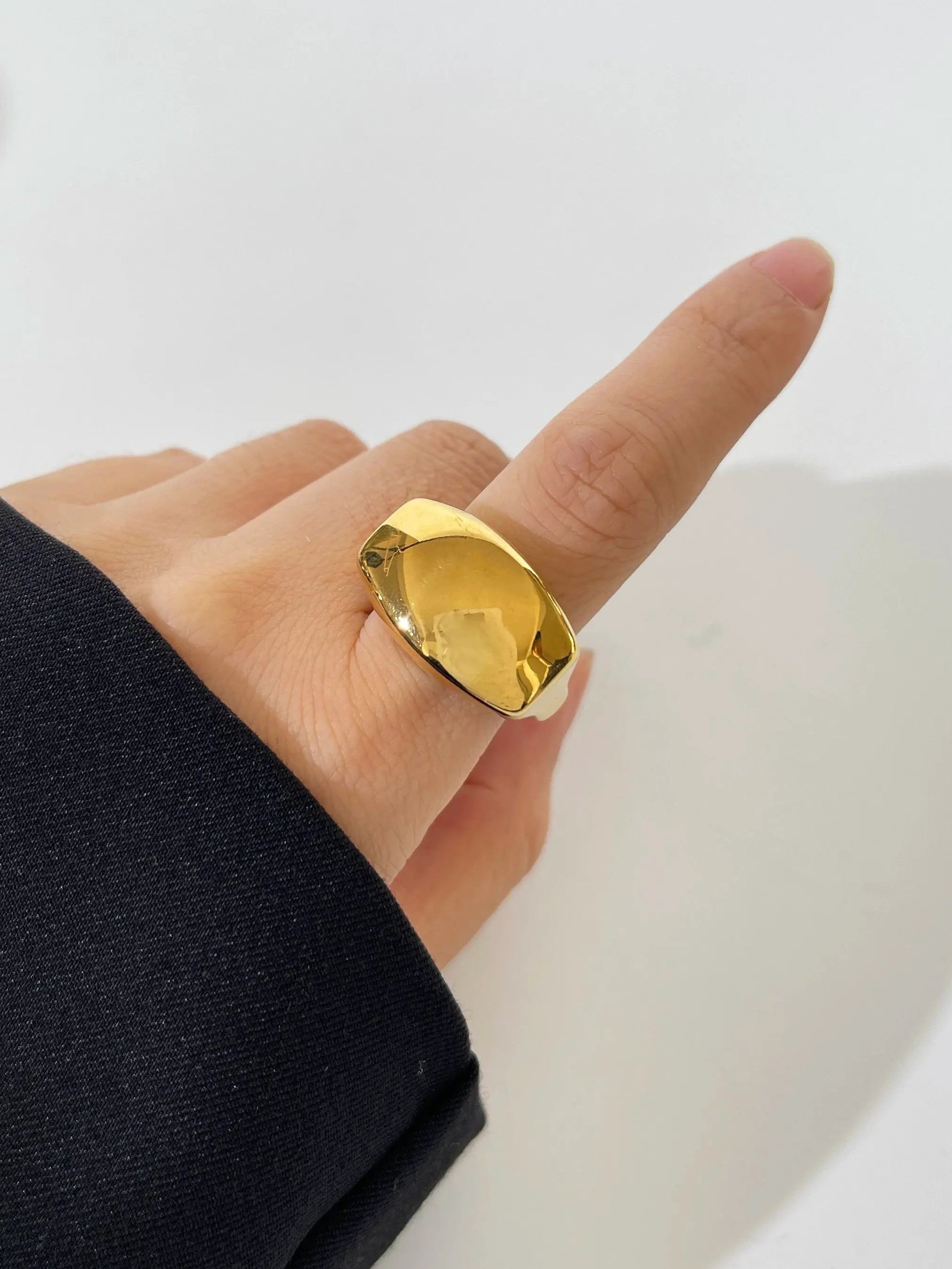 WOMEN'S RING • new collection TRIBECA Dome BYMANYC ® New York by BYMANYC ® New York