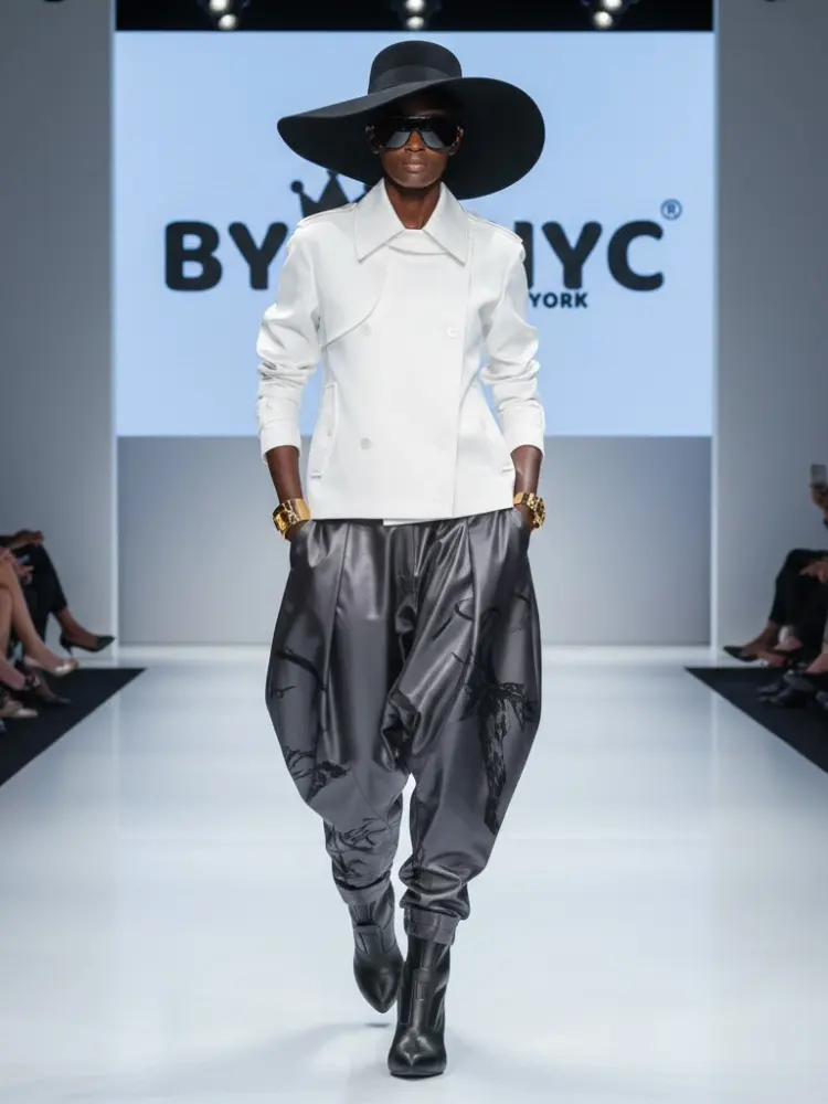 Women's Jacket AVENUE OF THE AMERICAS Prêt-à-Porter Colecction BYMANYC ® New York by BYMANYC ® New York