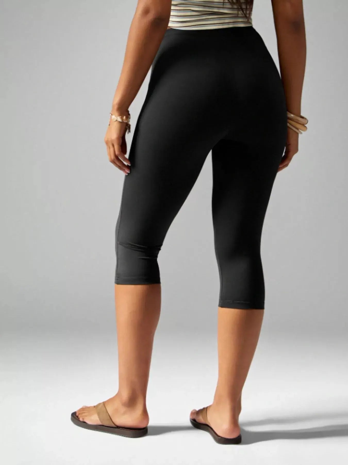 High-Waisted Active Capri Leggings by Trendsi